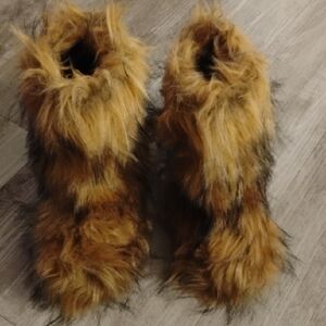 Faux Fur Boots in Brown and Black🎁